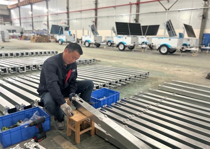 Electric Telescopic Mast For Lighting Communication Surveillance And Security price